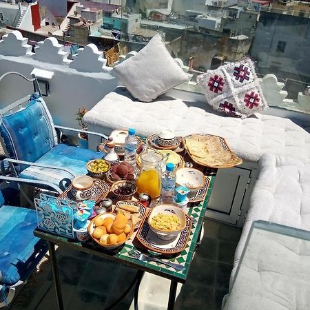 Dar Tinjaa Bed and Breakfast Tangeri Esterno foto